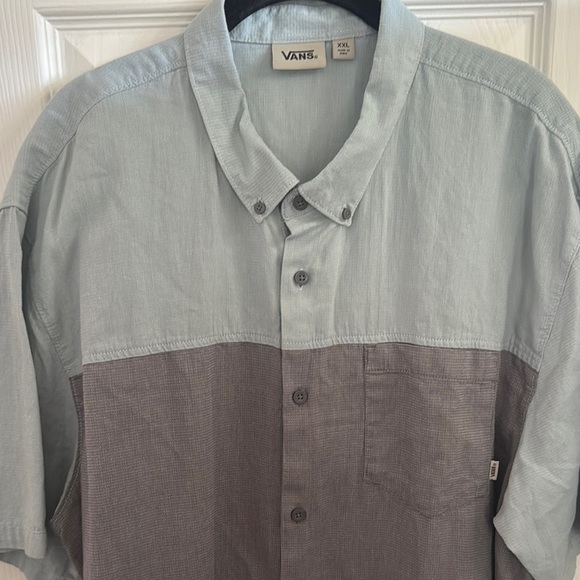 Vans Men's Casual Two-Tone Shirt in Light and Dark Gray - Picture 2 of 5